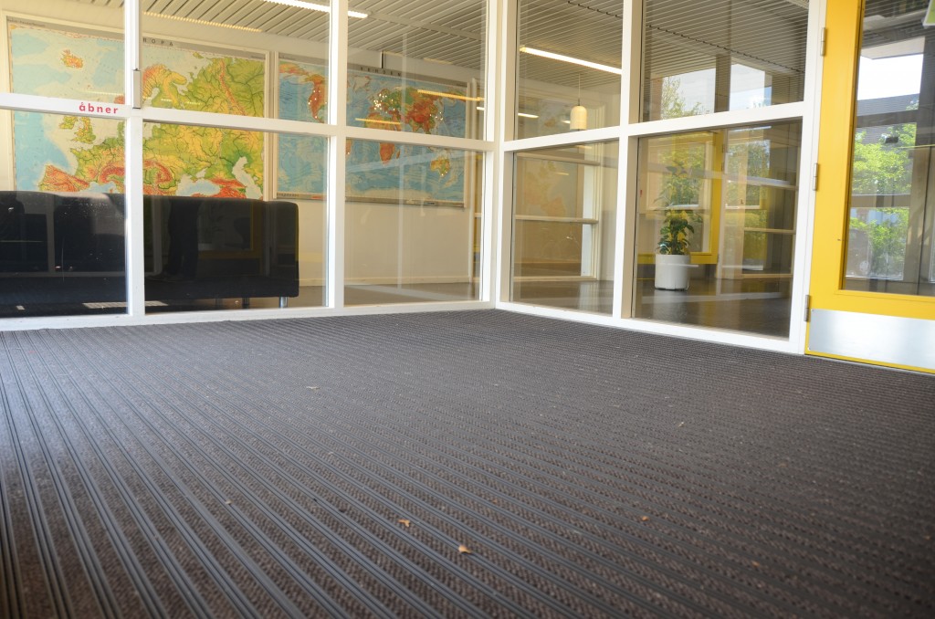 Frontrunner Plus goes to school Design Buy Build